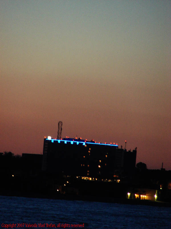 Vaivoda Vlad fotograf in Romania nisip noapte asfintit apus soare Hotel Europa seara Marea Neagra Eforie Sud 2007