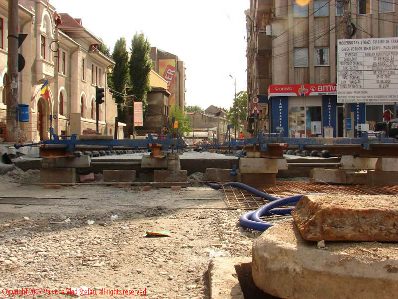 Vaivoda Vlad Stefan fotograf in Romania lucrari carosabil sosea sine tramvai Calea Mosilor sector 3 Administratia Finantelor Publice persoane juridice Bucuresti 2007