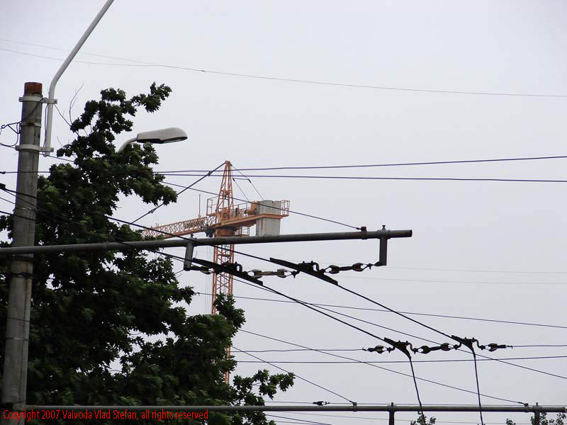 Vaivoda Vlad Stefan fotograf in Romania panorama cer nori macara Calea Mosilor Eminescu Bucuresti 2007