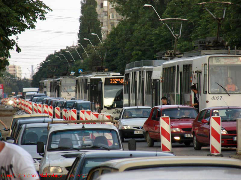 Vaivoda Vlad Stefan fotograf in Romania lucrari carosabil aglomeratie statie tramvai Brancoveanu Soseaua Oltenitei Bucuresti sector 4 2007