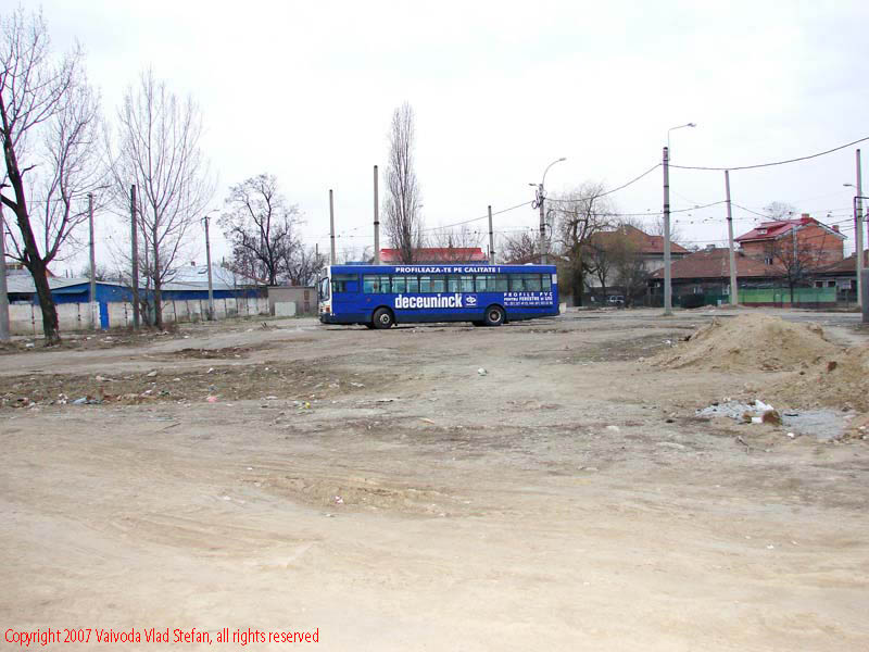 Vaivoda Vlad Stefan fotograf in Romania RATB autobuz 304 Laromet Bucurestii Noi 2007