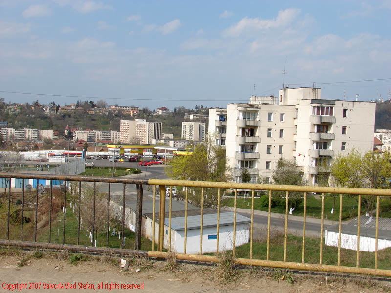 Vaivoda Vlad Stefan fotograf in Romania lucrari modernizare sosea strada Centura ocol ocolitoare Calea Sighisoarei Tg Mures 2007 pod grilaj cladiri blocuri locuinte