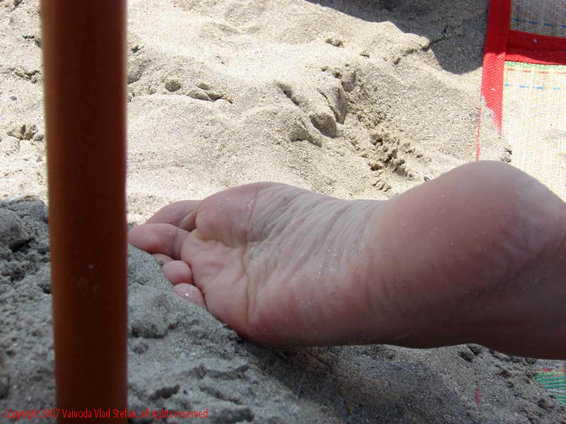 Pe plaja Mamaia 2007 Constanta Vaivoda Vlad fotograf in Romania turism turist litoral vara mal nisip plaja