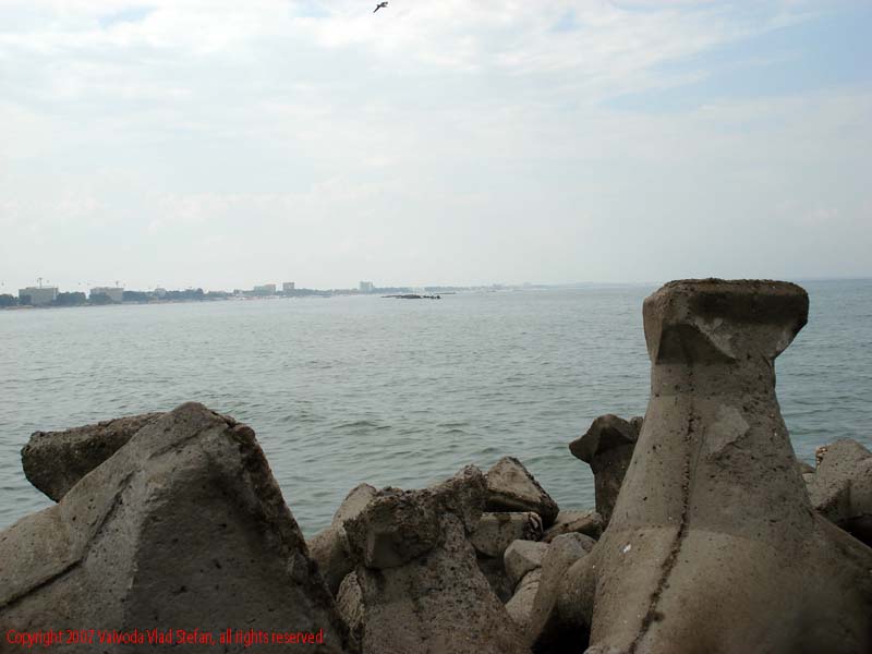 stabilopozi Marea Neagra Mamaia 2007 Constanta Vaivoda Vlad fotograf in Romania turism turist litoral vara mal