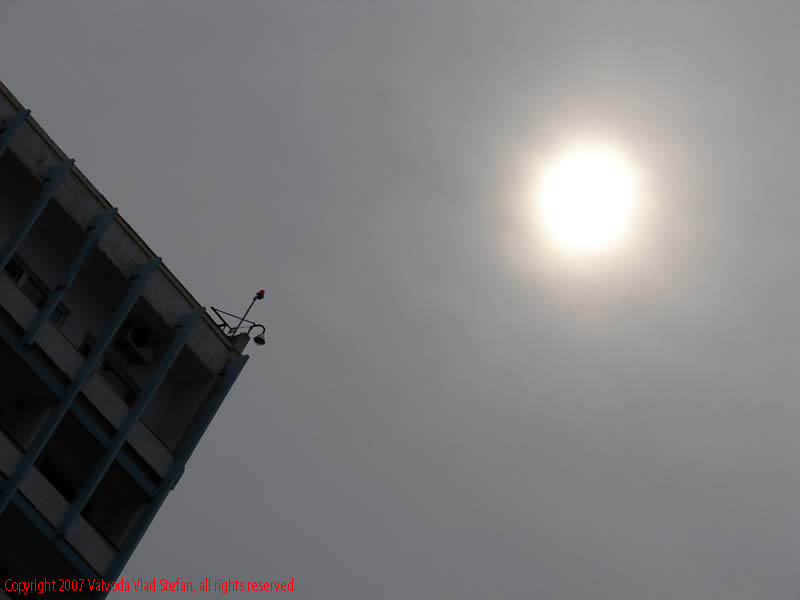 Constanta Vaivoda Vlad fotograf in Romania turism turist litoral vara mal peisaj natura natural Mamaia 2007 contre-jour soare hotel cazare