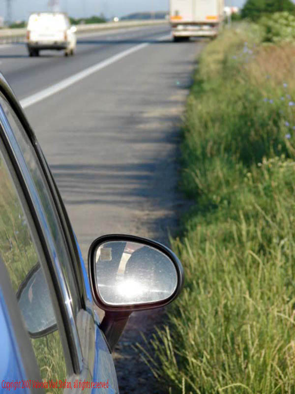 Vaivoda Vlad fotograf in Romania drum european national sosea sosele excursie calatorie calator voiaj masina automobil condus sofat soferie circula circulatie daewoo matiz autostrada autostrazi Autostrada A1 2007