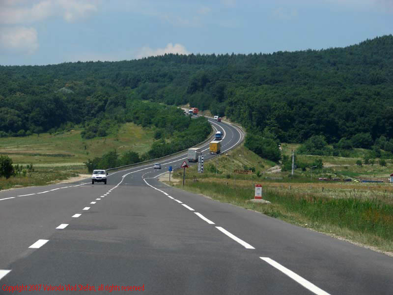 Vaivoda Vlad fotograf in Romania drum european national sosea sosele excursie calatorie calator voiaj masina automobil condus sofat soferie circula circulatie daewoo matiz autostrada autostrazi rutier trafic Dinspre Sebes spre Alba Iulia E81 DN1 2007